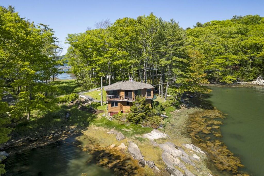 42 Delano Drive , Boothbay, ME 04537 Main Photo