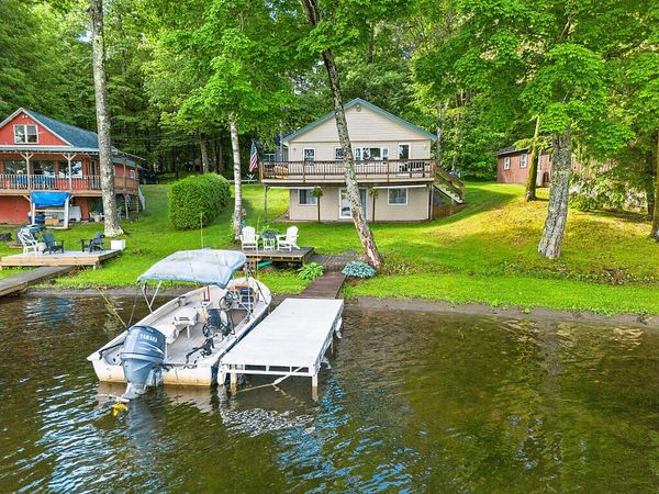 72 Cedar Village Place , Oakland, ME 04963