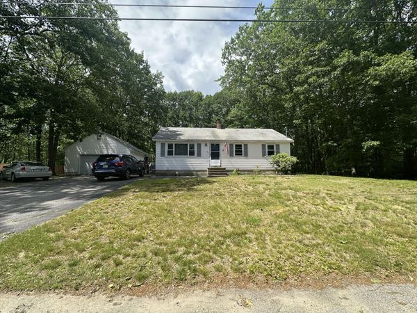32 Pierce Avenue , Sanford, ME 04073