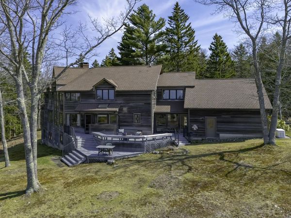 17 Weefs Way, Sedgwick, ME 04676
