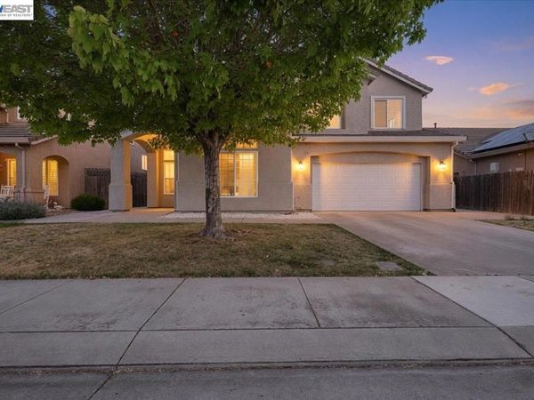10433 Lone Star Way, Stockton, CA 95209