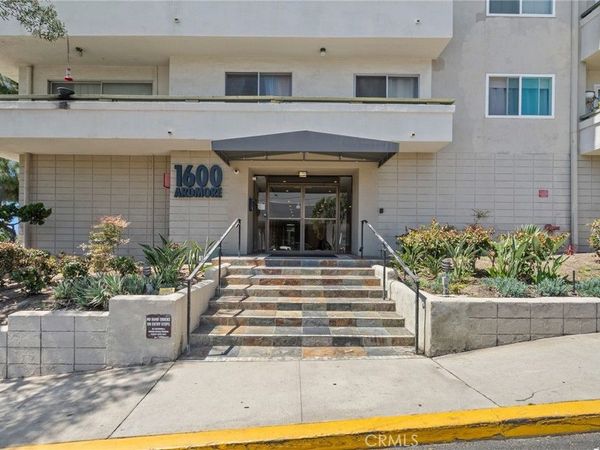 1600 Ardmore Avenue, Unit 417, Hermosa Beach, CA 90254