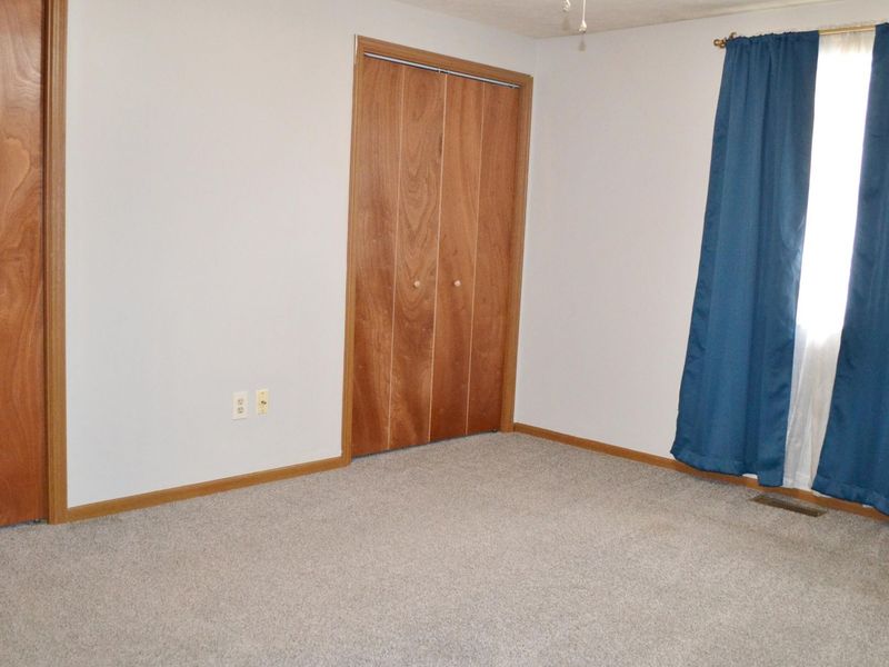 4430 E Ridgewood Road, Springfield, OH 45503 Photo 12
