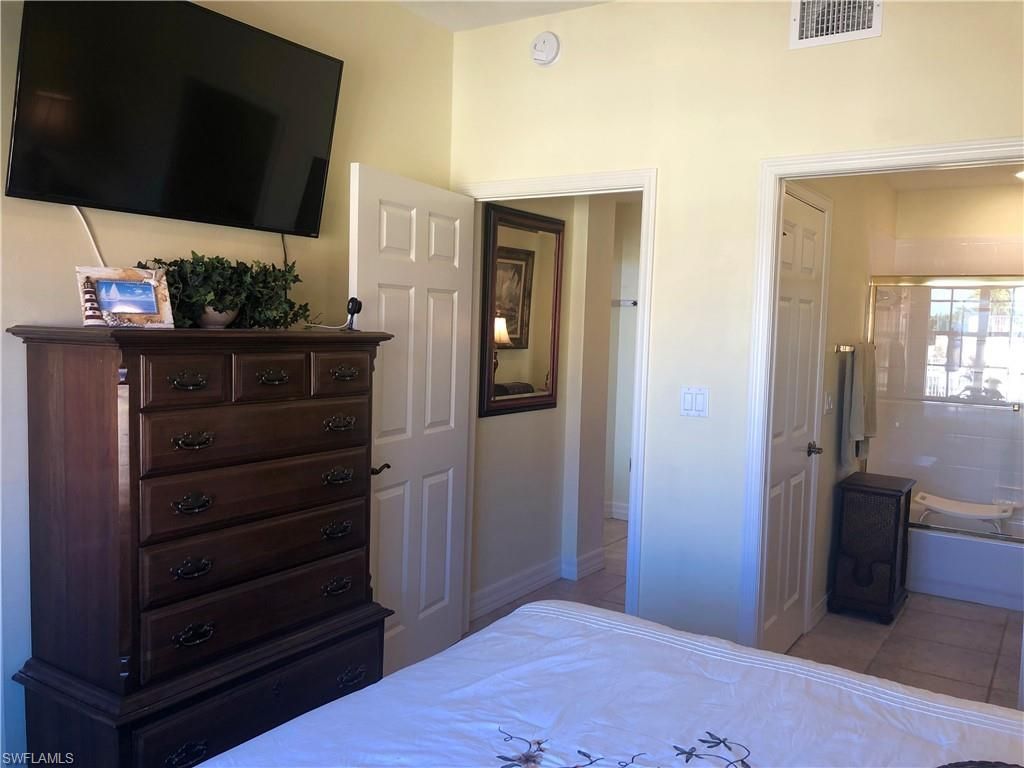 451 Bayfront Pl , Unit 5311, Naples, FL 34102 Photo
