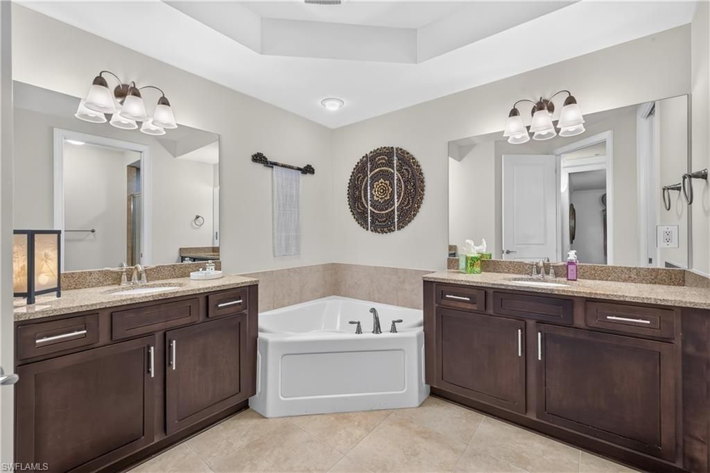 23161 Fashion Dr, Unit 7210, Estero, FL 33928 Photo