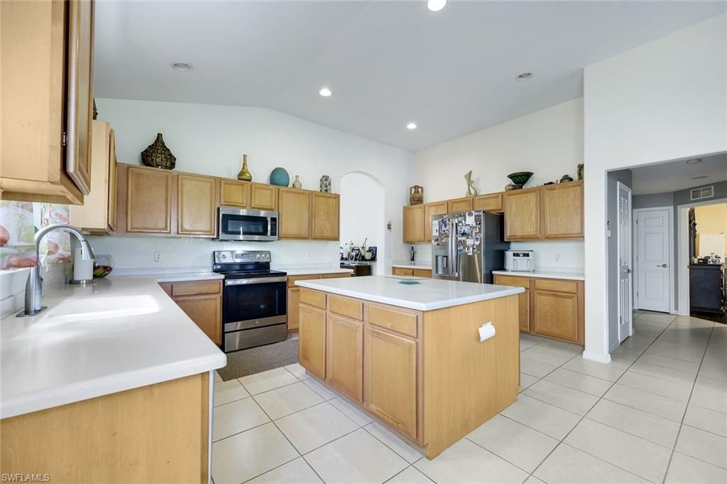 2010 Fairmont Ln , Naples, FL 34120 Photo