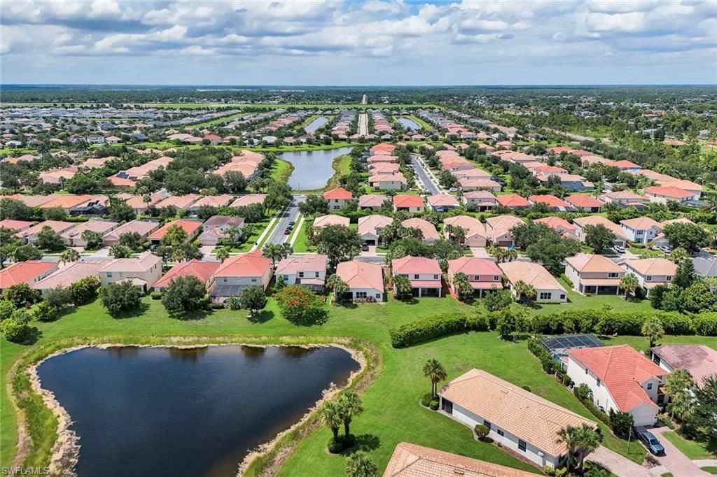 2010 Fairmont Ln , Naples, FL 34120 Photo