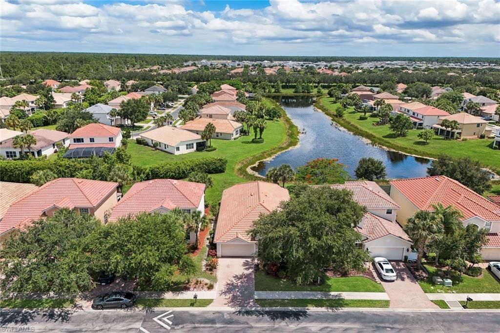 2010 Fairmont Ln , Naples, FL 34120 Photo