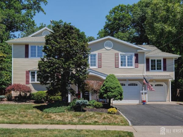 9 Paris Avenue, Edison, NJ 08820