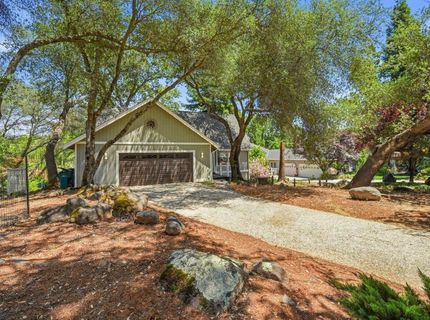 14051 Strawberry Cir, Penn Valley, CA 95946 Photo