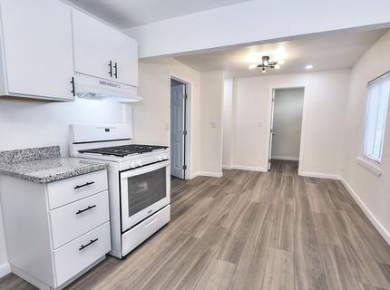361 W El Camino Ave, Sacramento, CA 95833 Photo