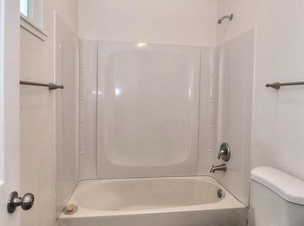 361 W El Camino Ave, Sacramento, CA 95833 Photo