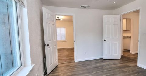 361 W El Camino Ave, Sacramento, CA 95833 Photo