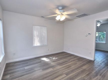 361 W El Camino Ave, Sacramento, CA 95833 Photo