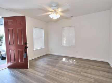 361 W El Camino Ave, Sacramento, CA 95833 Photo