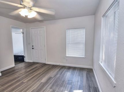 361 W El Camino Ave, Sacramento, CA 95833 Photo