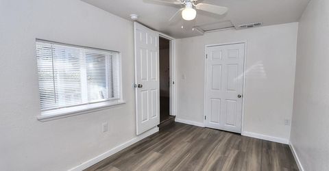 361 W El Camino Ave, Sacramento, CA 95833 Photo