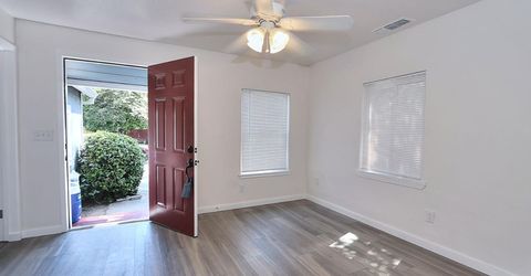361 W El Camino Ave, Sacramento, CA 95833 Photo