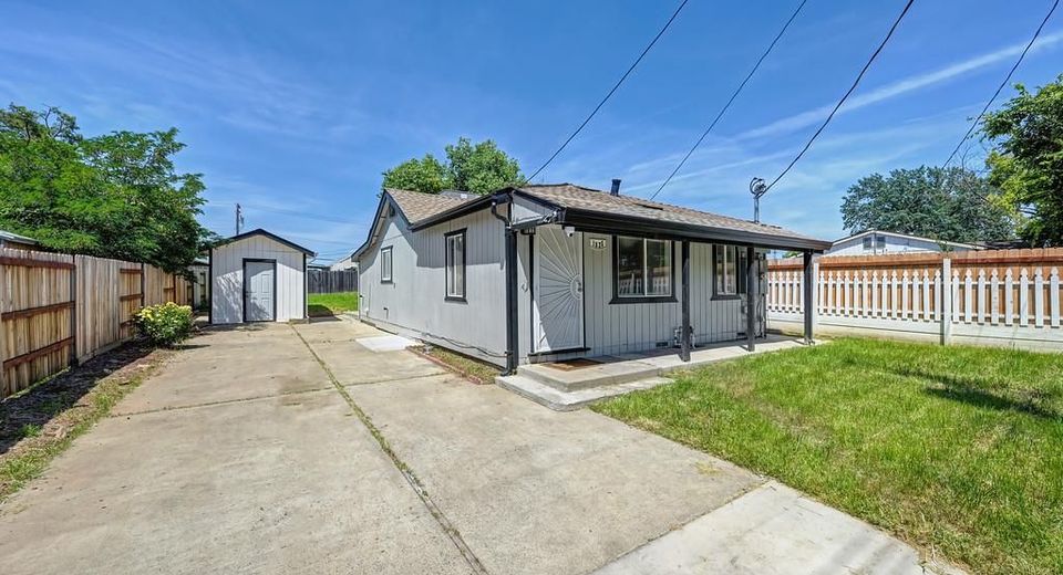 1825-1827 Roy Ave, Sacramento, CA 95815 Photo
