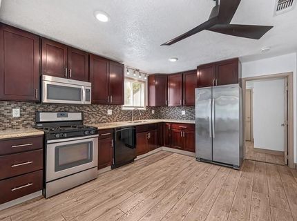 1825-1827 Roy Ave, Sacramento, CA 95815 Photo