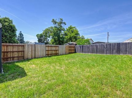 1825-1827 Roy Ave, Sacramento, CA 95815 Photo