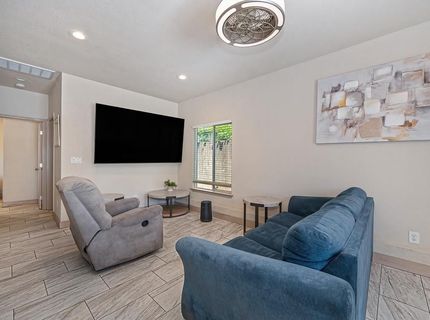 1825-1827 Roy Ave, Sacramento, CA 95815 Photo