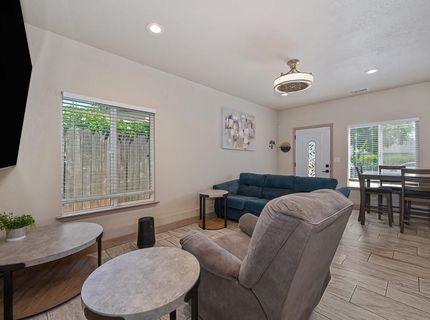 1825-1827 Roy Ave, Sacramento, CA 95815 Photo