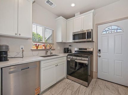 1825-1827 Roy Ave, Sacramento, CA 95815 Photo