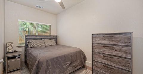 1825-1827 Roy Ave, Sacramento, CA 95815 Photo