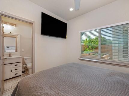 1825-1827 Roy Ave, Sacramento, CA 95815 Photo