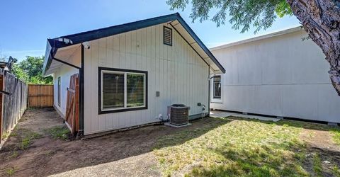 1825-1827 Roy Ave, Sacramento, CA 95815 Photo