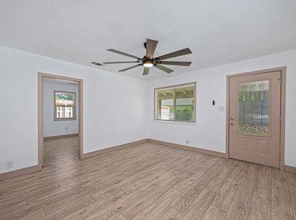 1825-1827 Roy Ave, Sacramento, CA 95815 Photo