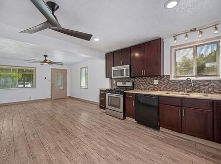 1825-1827 Roy Ave, Sacramento, CA 95815 Photo