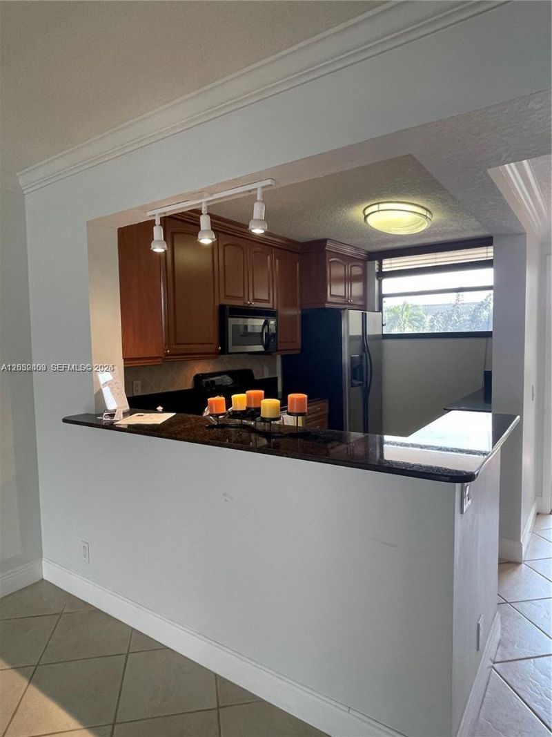 110 Lake Emerald , Unit 203, Oakland Park, FL 33309 Photo