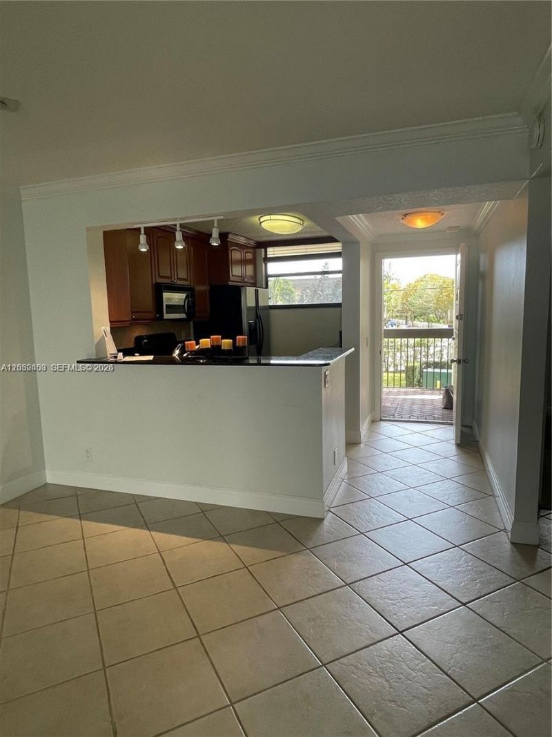 110 Lake Emerald , Unit 203, Oakland Park, FL 33309 Photo