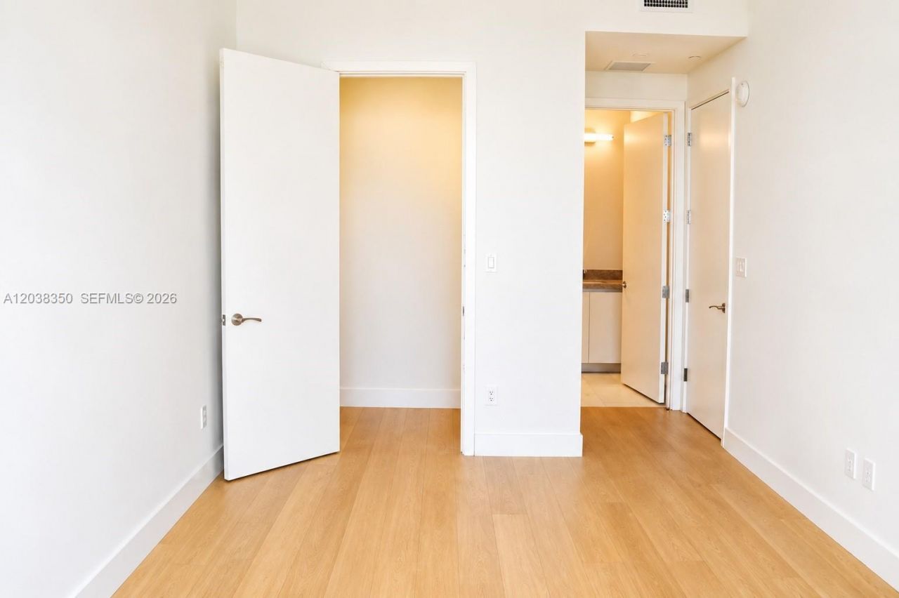 175 SE 25 Rd , Unit 3103, Miami, FL 33129 Photo