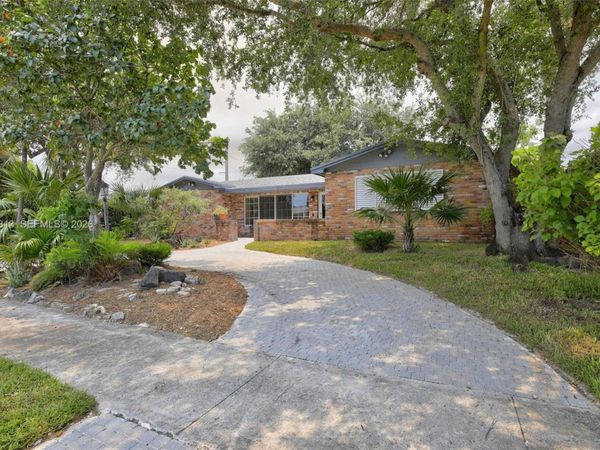 5511 Taylor St, Hollywood, FL 33021