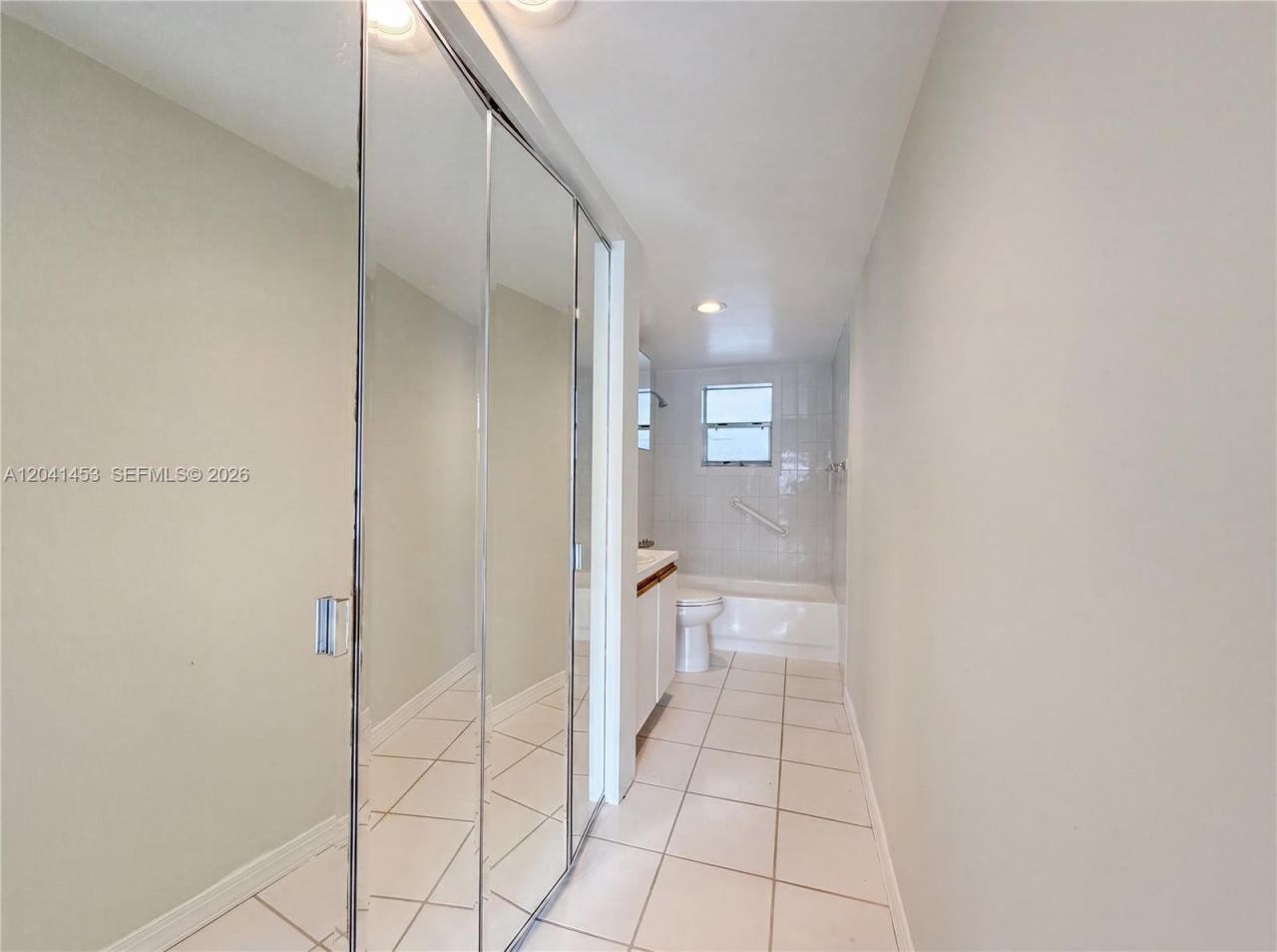 200 Galen Dr , Unit 202, Key Biscayne, FL 33149 Photo