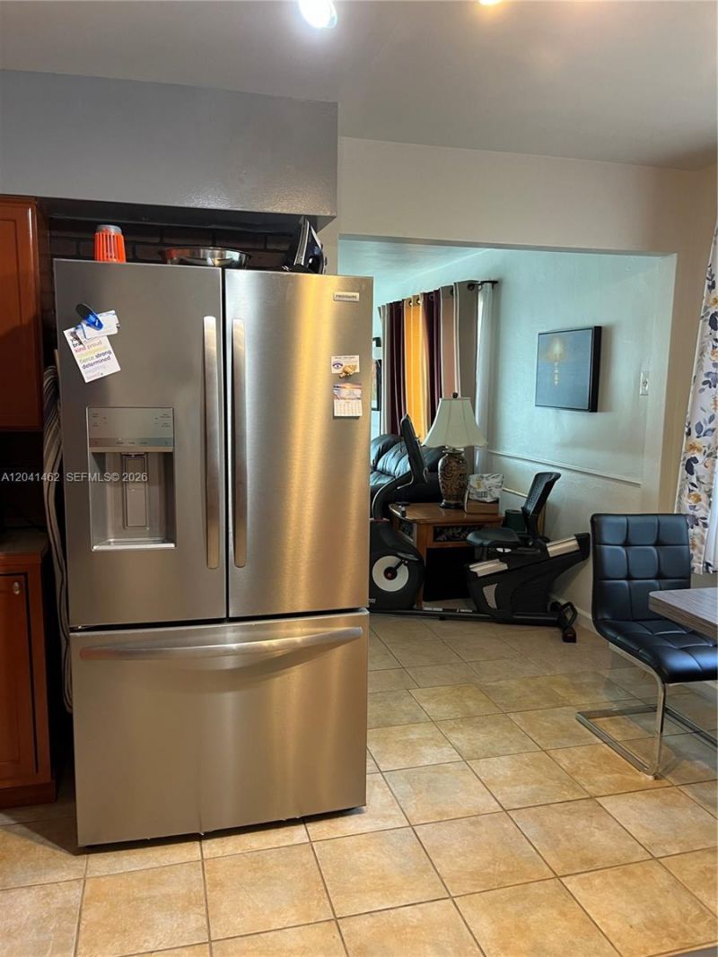 124 NW 6th Ave, Hallandale Beach, FL 33009 Photo