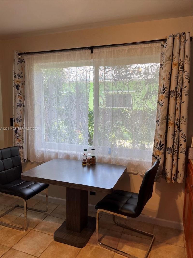 124 NW 6th Ave, Hallandale Beach, FL 33009 Photo