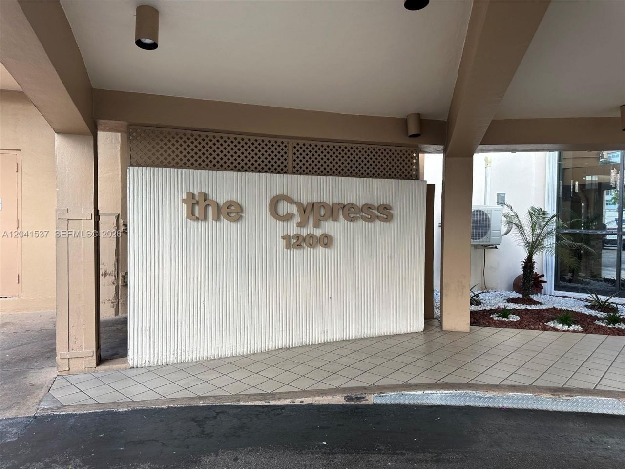1200 Saint Charles Pl , Unit 618, Pembroke Pines, FL 33026 Photo