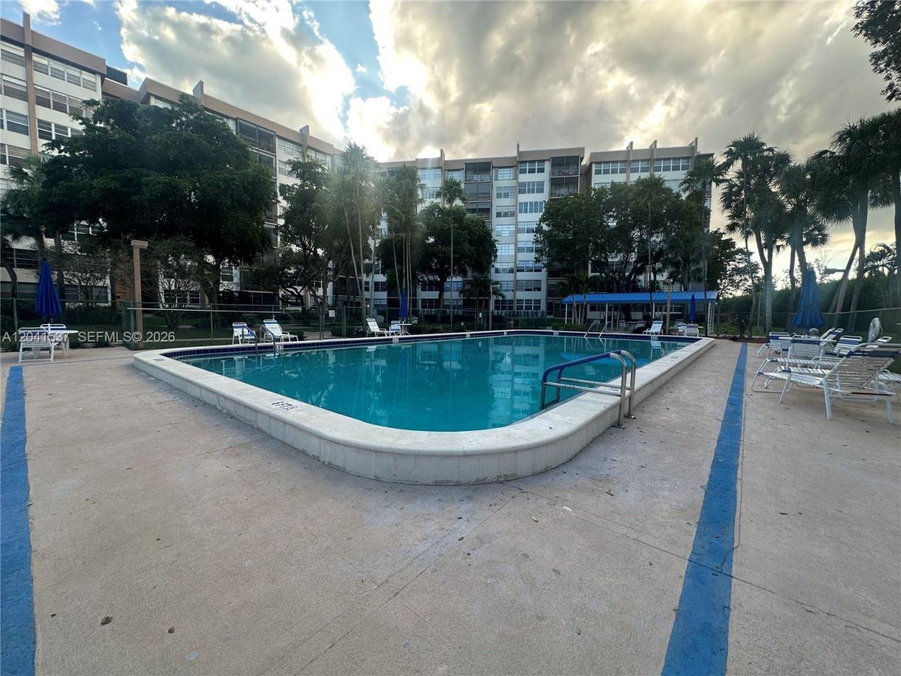 1200 Saint Charles Pl , Unit 618, Pembroke Pines, FL 33026 Photo