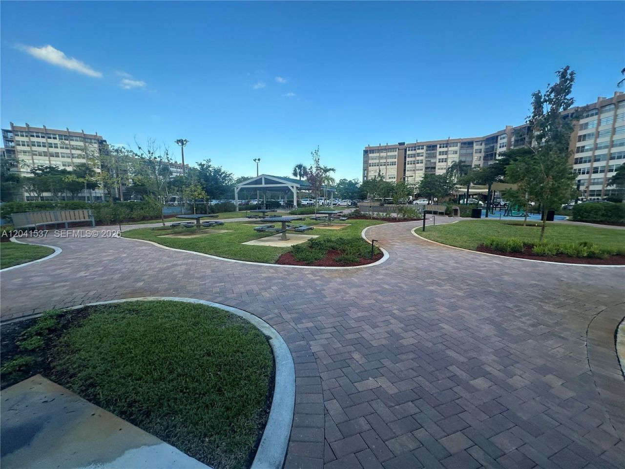 1200 Saint Charles Pl , Unit 618, Pembroke Pines, FL 33026 Photo