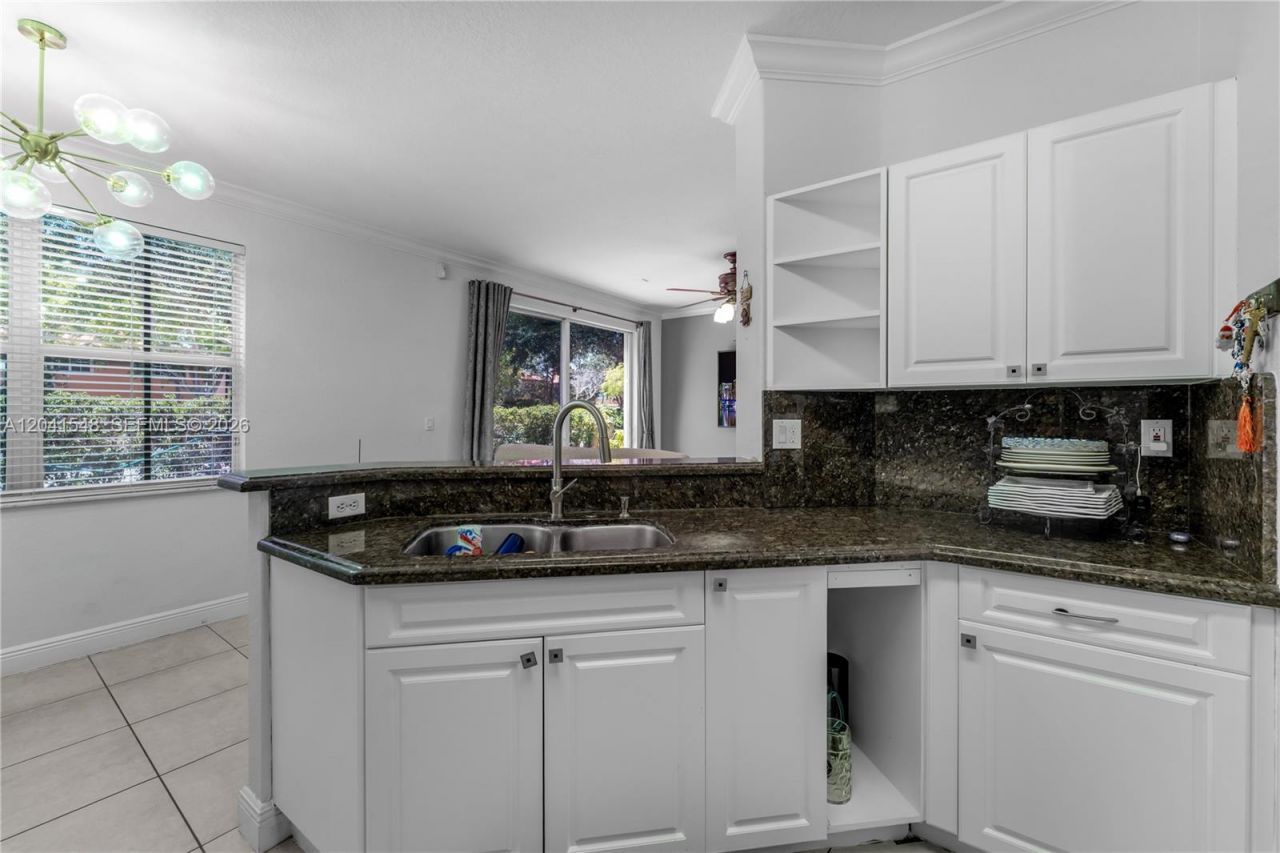 15506 SW 25th Ter , Miami, FL 33185 Photo