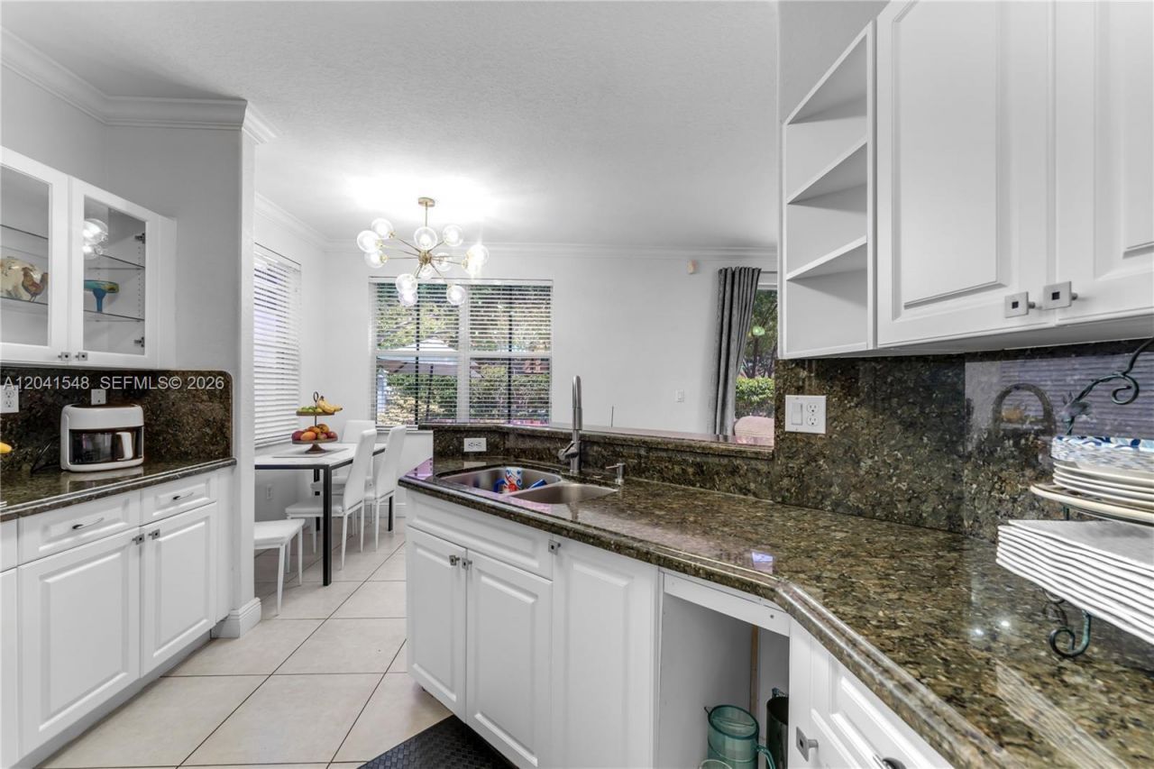15506 SW 25th Ter , Miami, FL 33185 Photo
