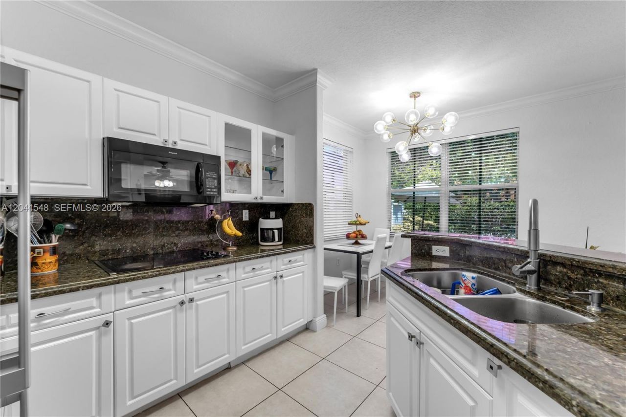 15506 SW 25th Ter , Miami, FL 33185 Photo