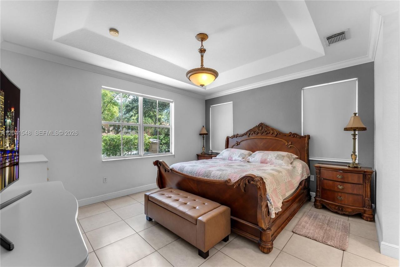 15506 SW 25th Ter , Miami, FL 33185 Photo