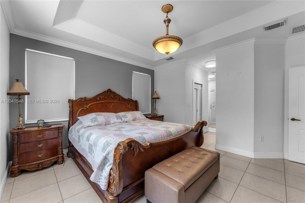 15506 SW 25th Ter , Miami, FL 33185 Photo