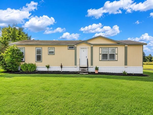 237 High Bluff Drive, Bridgeport, TX 76426