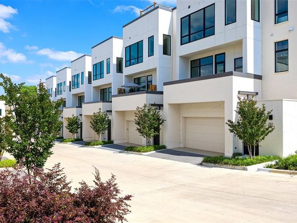 610 N Oak Cliff Boulevard, Unit 202, Dallas, TX 75208